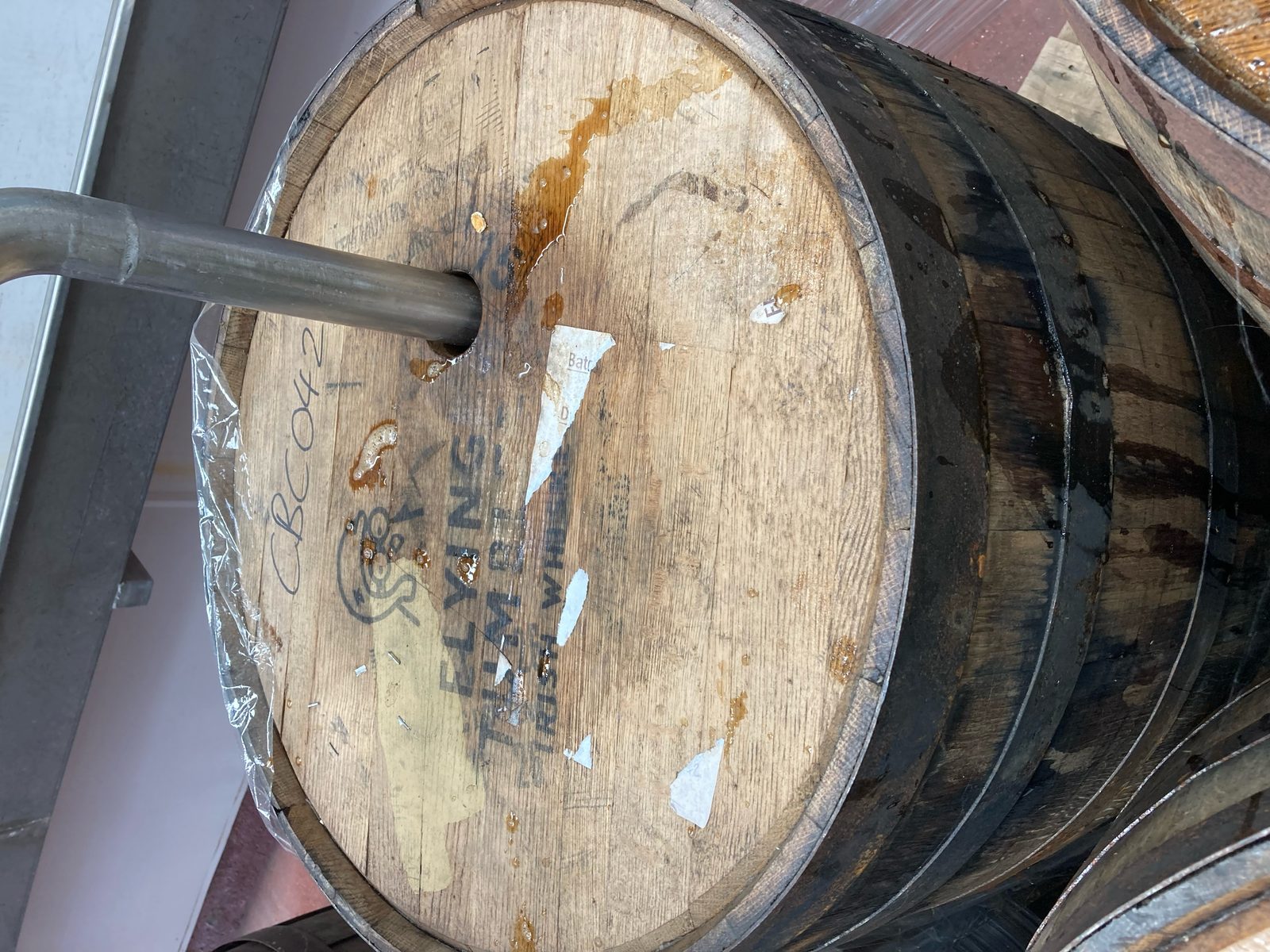 Branded cask head with valinch