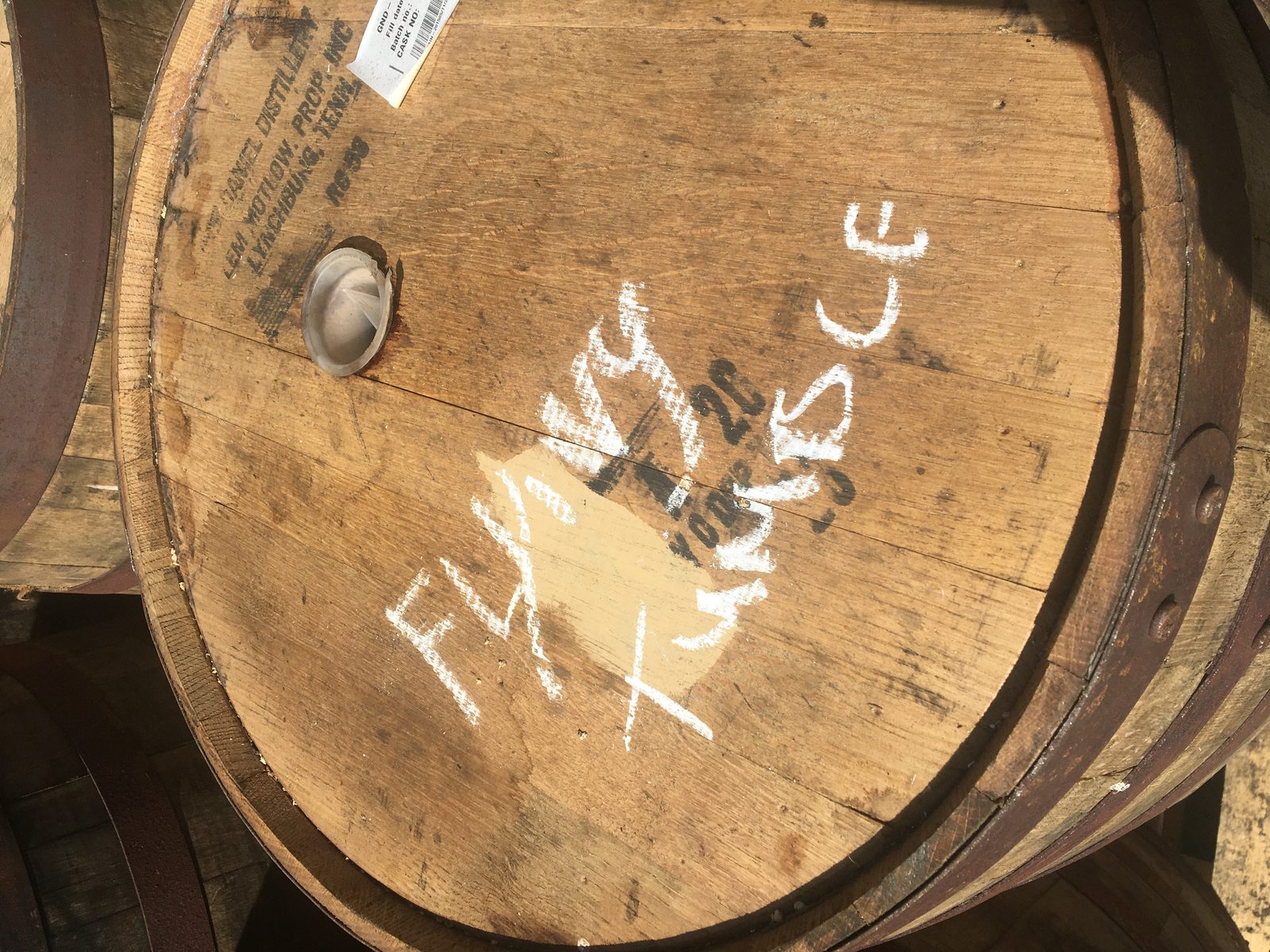 Chalked cask head